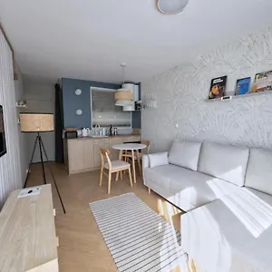 Apartament W Nadmorskim Klimacie Blisko Morza Apartament