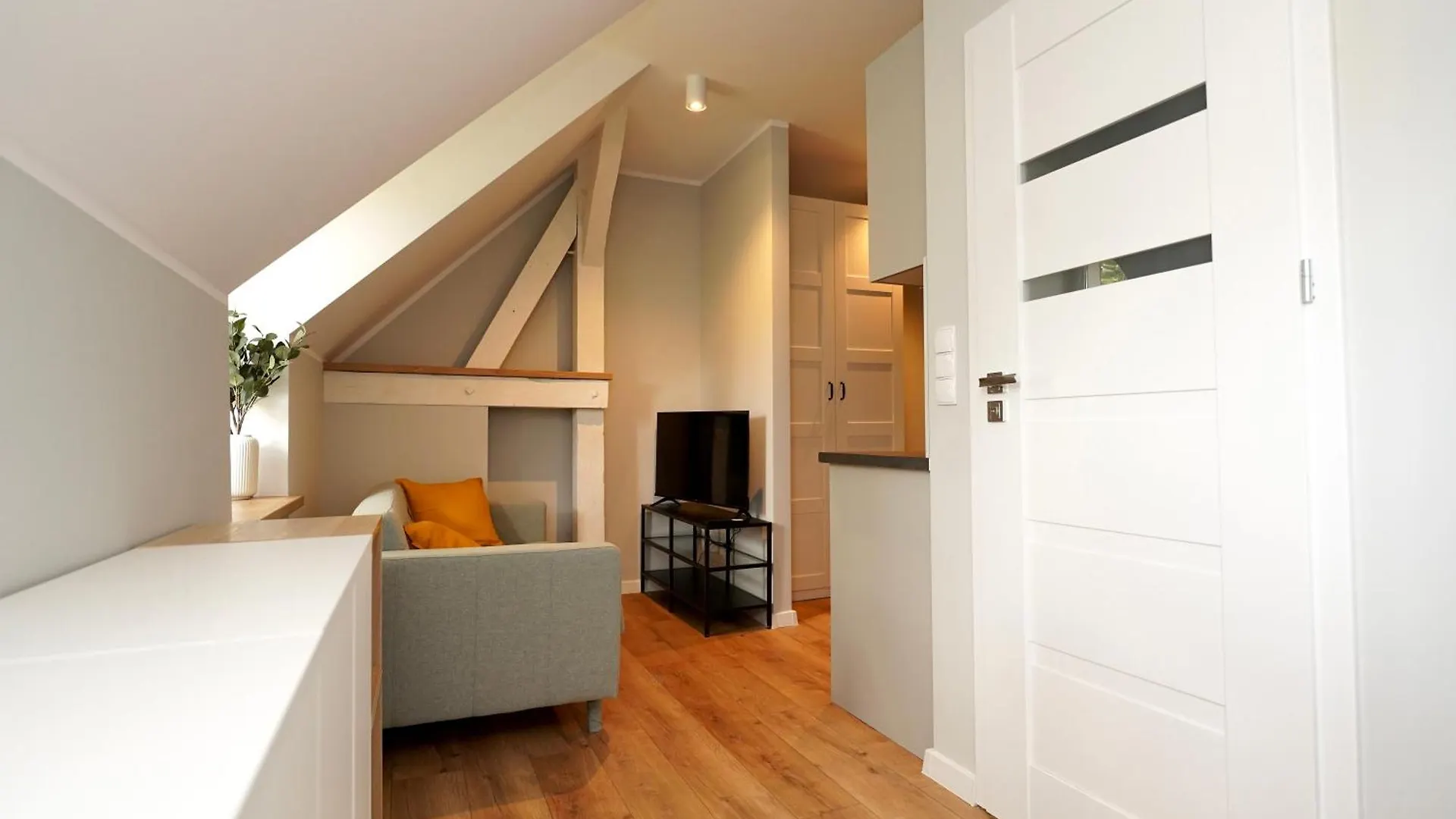 Mmrent Apartament Oliwski Dworek Apartment Gdansk
